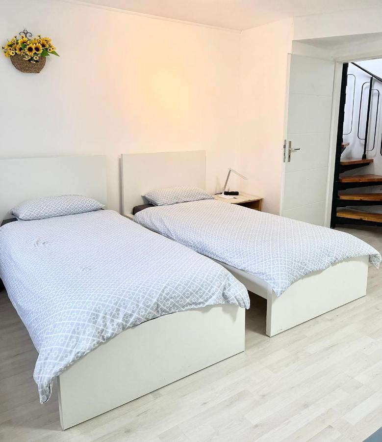 Duesseldorf Messe, 2-Bedroom Duplex Apartment With Terrace And Garden 외부 사진
