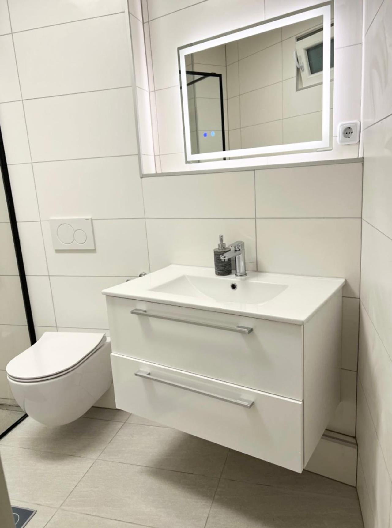 Duesseldorf Messe, 2-Bedroom Duplex Apartment With Terrace And Garden 외부 사진